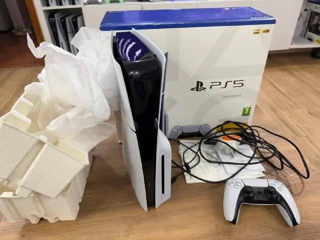 PlayStation 5 slim дисковая версия — Батуми — 1 600 ₾
