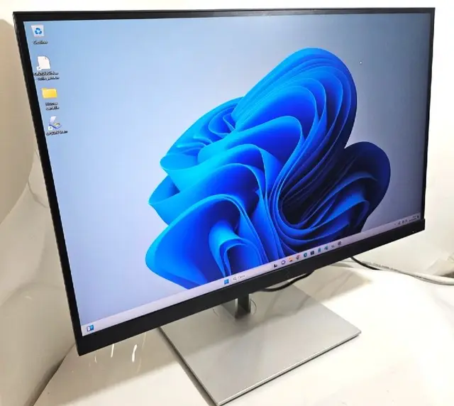 Монитор бу HP E27q G4 — Белград — 15 000 дин
