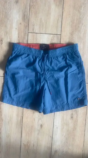 Мужские шорты Tommy Hilfiger — Тбилиси — 50 ₾