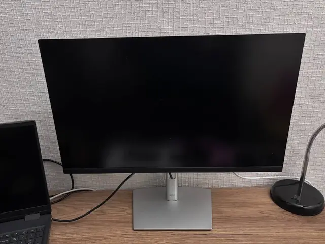 Dell 24 USB-C Hub Monitor — P2423DE — Тбилиси — 400 ₾