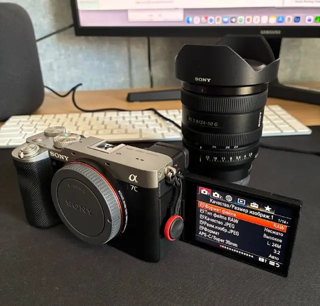 Камера Sony A7C и объектив Sony FE 24-50mm f2.8G — Тбилиси — 4 500 ₾