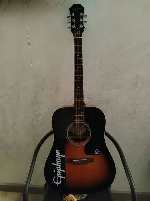 Акустическая гитара Epiphone — Батуми — 500 ₾