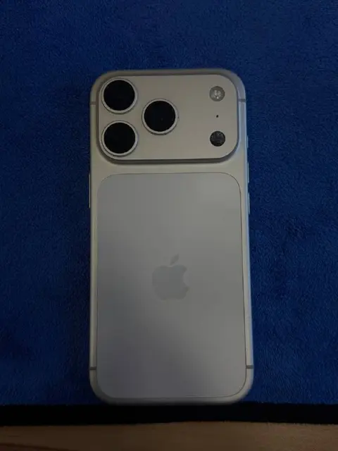 IPhone 17 Pro — Батуми — 3 400 ₾