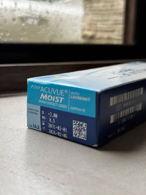 Линзы Acuvue Moist 1-Day — Тбилиси — 70 ₾
