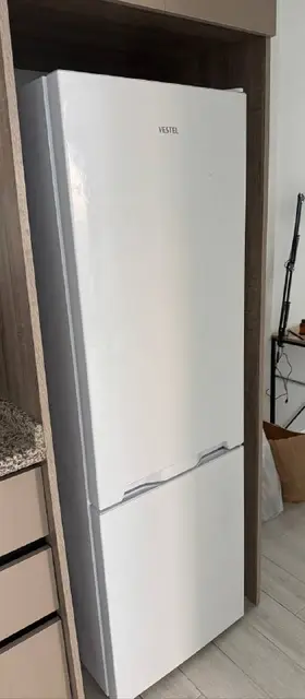 Холодильник 350 gel — Батуми — 350 ₾