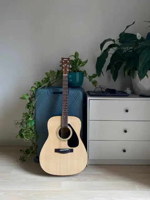 Гитара Yamaha вместе с чехлом — Стамбул — 4 500 ₺