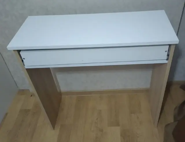 Стол 82*82*33 см — Батуми — 65 ₾