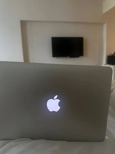 MacBook — Батуми — 500 ₾