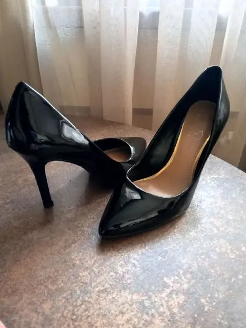 Jessica Simpson — Ереван — 7 000 ֏