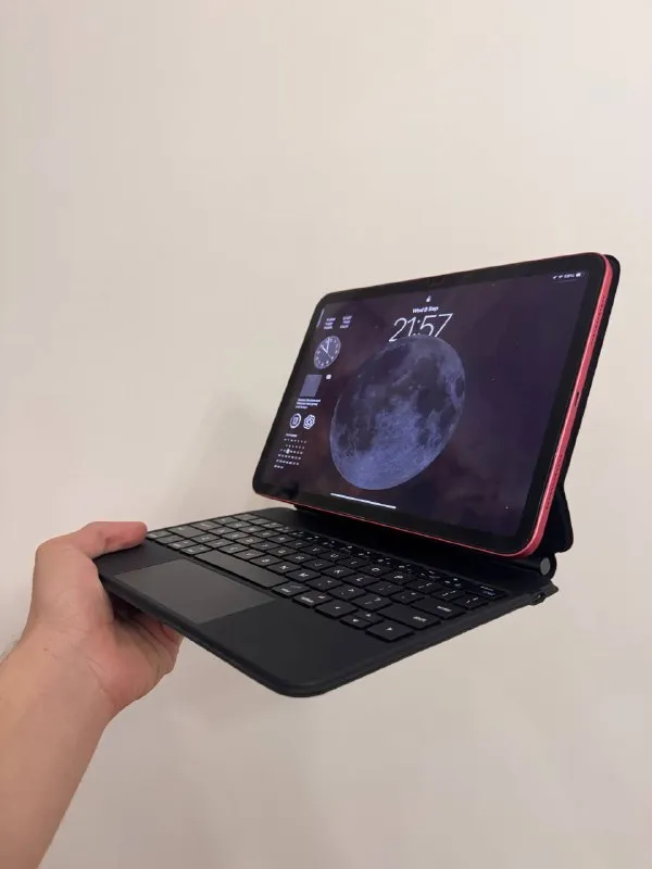 Чехол-клавиатура для iPad 10-го поколения (2022) и 11-го поколения (A16, 2025)