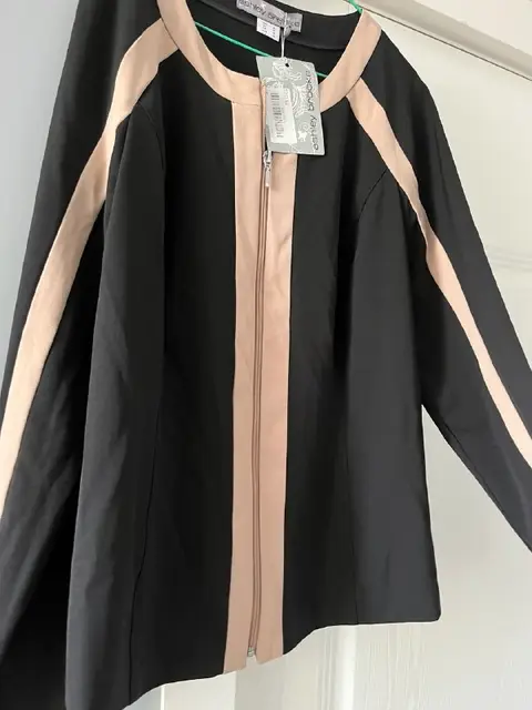 Курточка-пиджачок — Батуми — 40 ₾