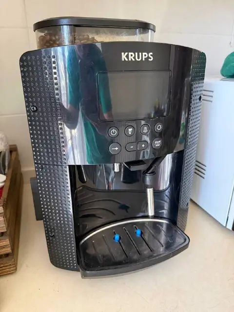 Кофемашина Krups EA81 — Тбилиси — 700 ₾
