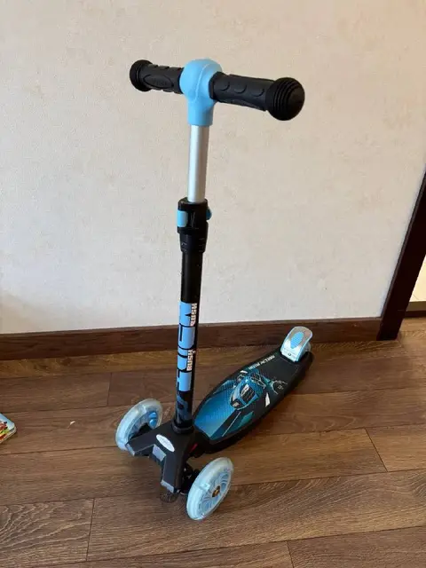 Детский самокат — Тбилиси — 70 ₾