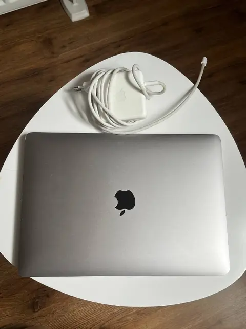 MacBook Pro 13» 2020 — Тбилиси — 900 ₾