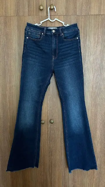 Синие джинсы клеш Stradivarius — Тбилиси — 40 ₾