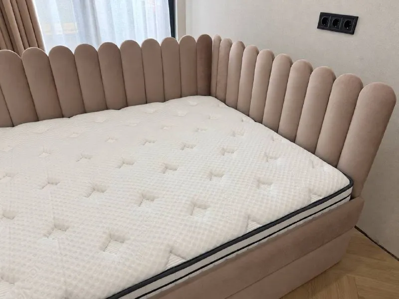 Кровать-тахта 200×130 с подъёмным механизмом + ортопедический матрас