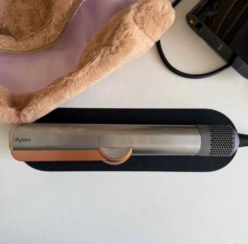 Dyson Airstrait ht01