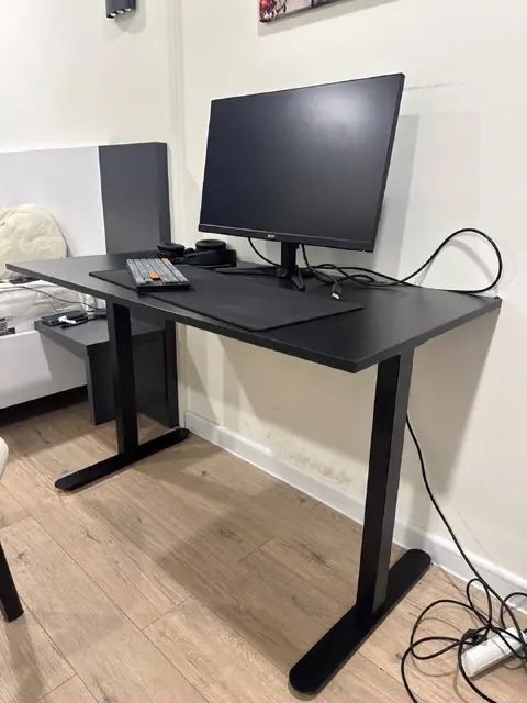 Стол JYSK — Батуми — 180 ₾
