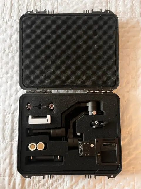 ZHIYUN CRANE трёхосевой электронный стабилизатор — Тбилиси — 60 $