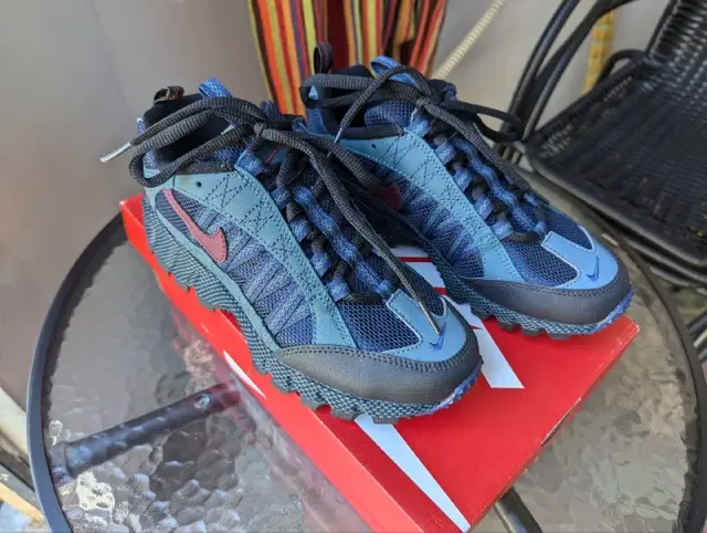 Женские кроссовки Nike Air Humara QS — Batumi — 300 ₾