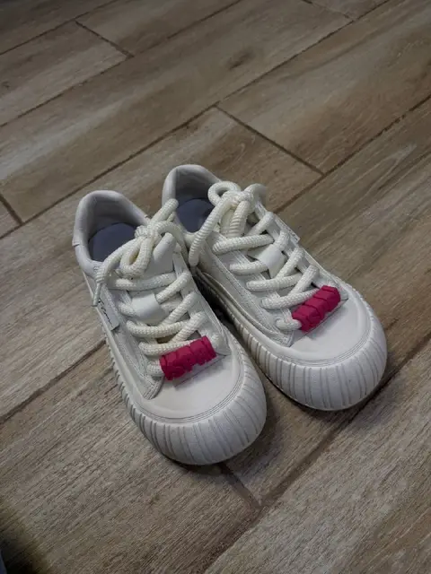 Кроссовки — Tbilisi — 60 ₾