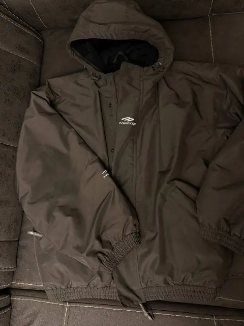 Лыжная куртка balenciaga — Тбилиси — 1 300 $