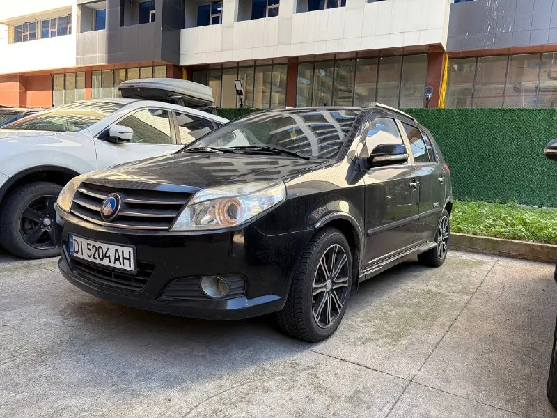 Geely MK Cross 1.5