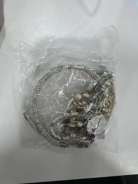 Украшения — Батуми — 10 ₾