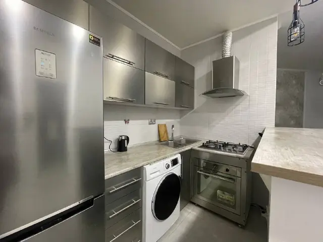 Квартира 2+1 по улице Инасоридзе, 13 — Батуми — 800 $