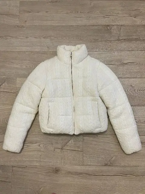 Женская куртка Zara — Тбилиси — 50 ₾