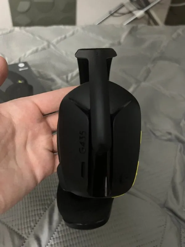 G435
