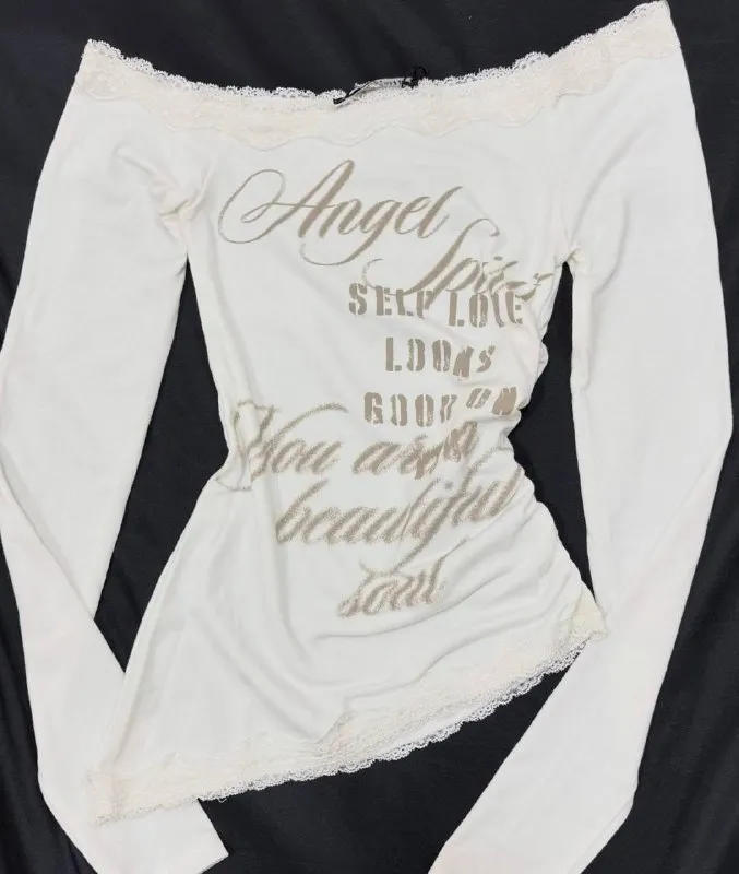 Нежная кофта off shoulder