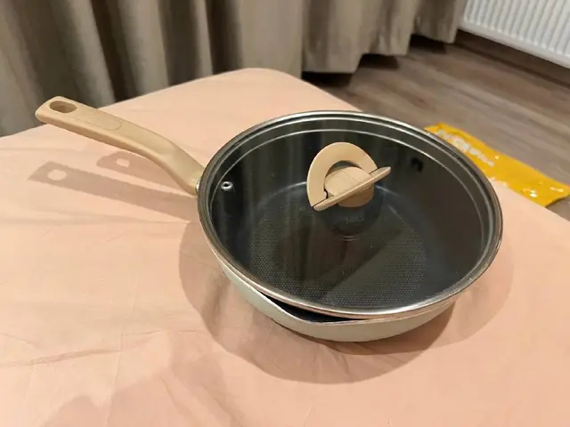 Сковородка Tefal — Тбилиси — 50 ₾