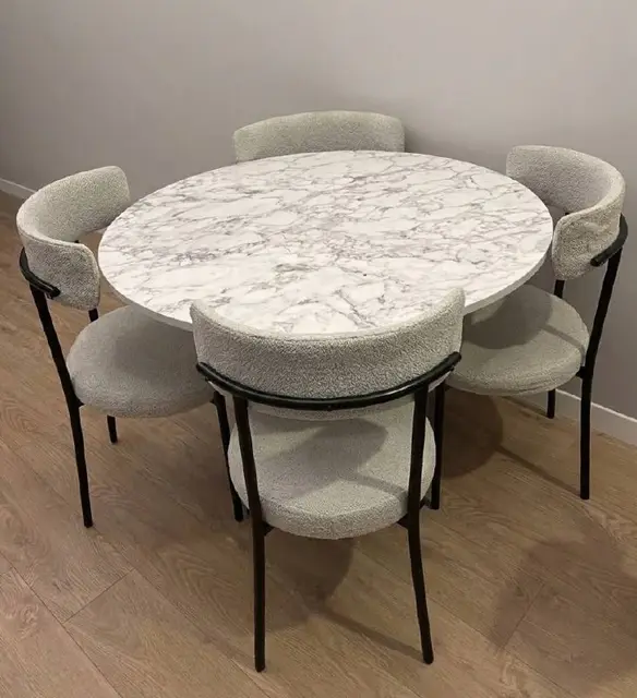 Стол -1200 тл стульчики даром отдам — Стамбул — 12 000 ₺