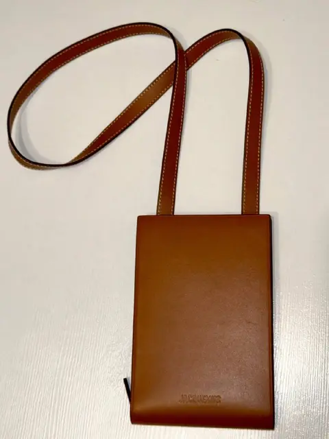 Кожаная сумка Le Gadju от Jacquemus — Тбилиси — 399 ₾