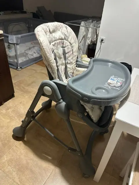 Стульчик для кормления Lorelli с попугаями — Ереван — 50 $