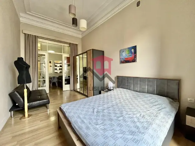 Сдается квартира в центральном районе Чугурети — Тбилиси — 600 $