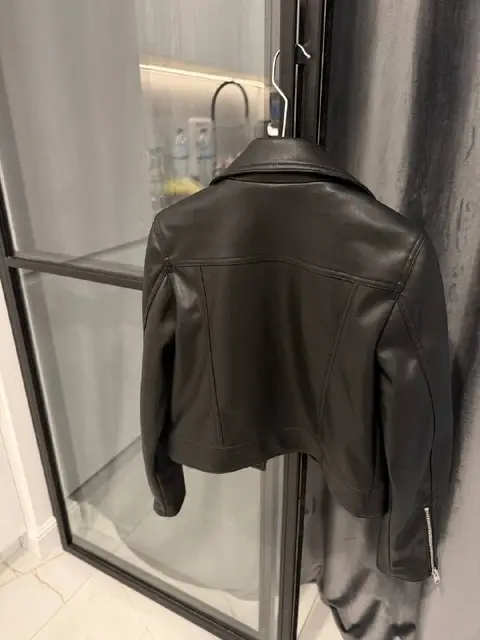 Косуха кожаная куртка XS — Batumi — 45 ₾