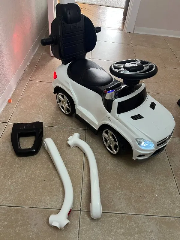 Детская каталка Mercedes — Benz