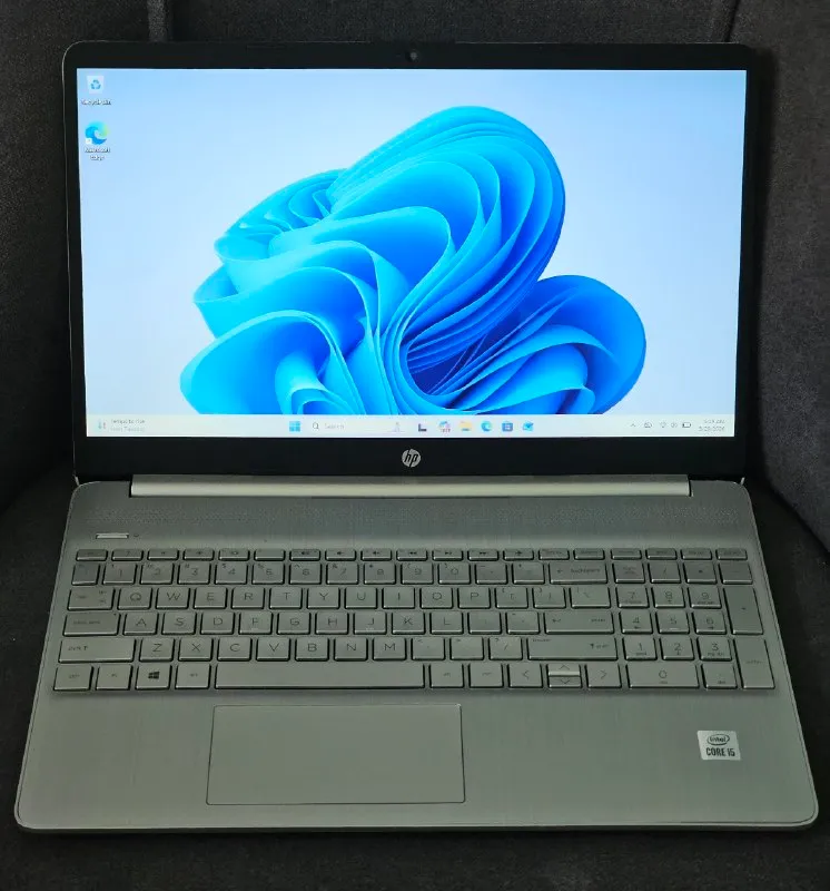 Ноутбук HP 15.6» Laptop 15-DY1043DX