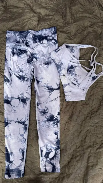 Спортивный комплект лосины и топ — Batumi — 20 ₾