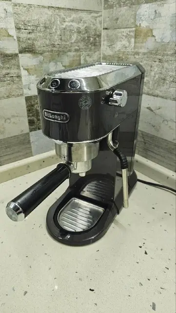 Кофемашина De’Longhi Dedica Arte EC885.GY — Batumi — 600 ₾