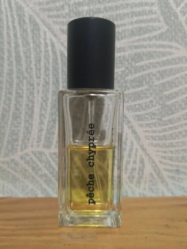 Voskanian Peche Chypree