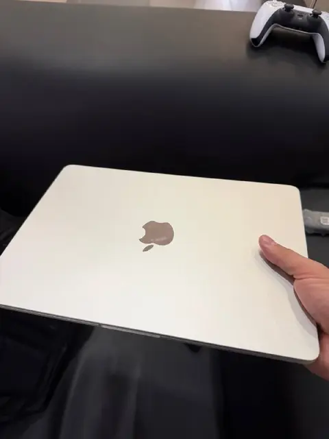 MacBook Air 13.3» M4 — Батуми — 3 250 ₾