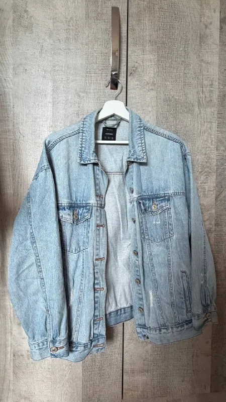 Джинсовая куртка Bershka