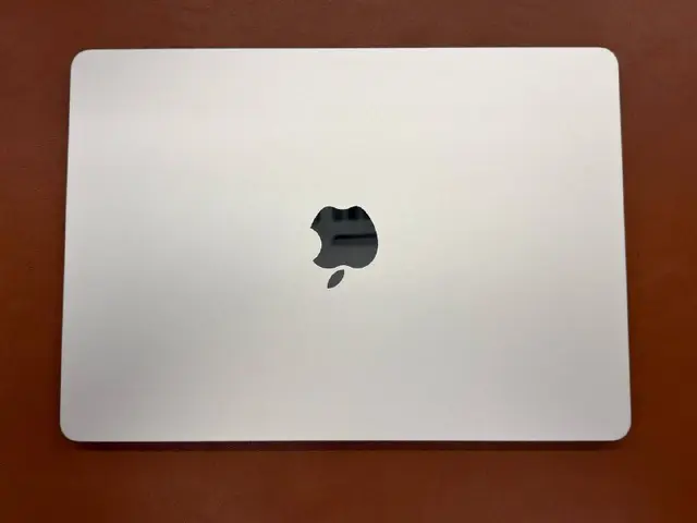 MacBook Air M3 — Батуми — 2 899 ₾