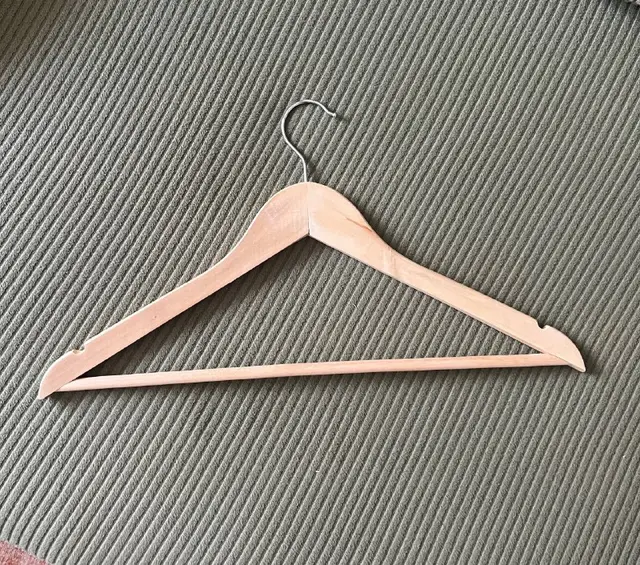Деревянные вешалки — Тбилиси — 35 ₾