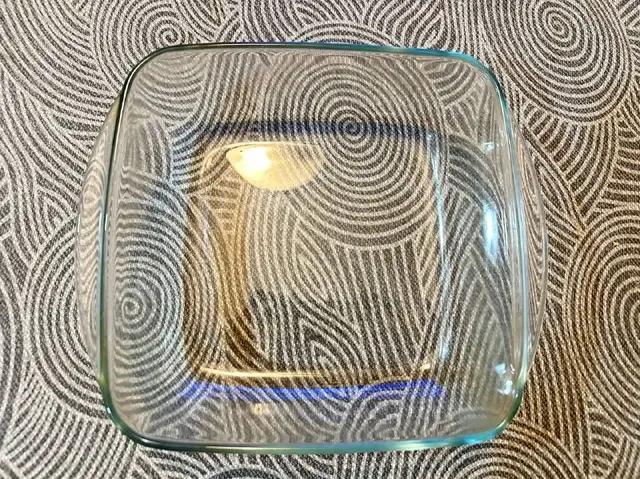 Стеклянная форма для запекания Pyrex — Tbilisi — 15 ₾