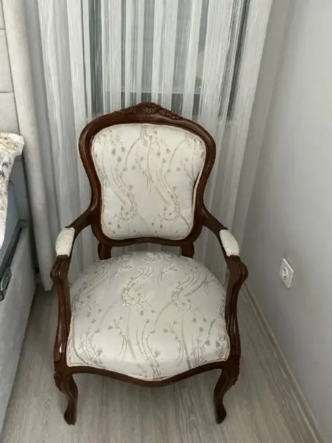 2 стула — Анталия — 1 000 ₺