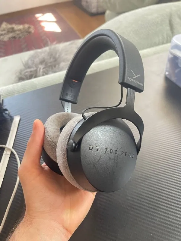 Студийные наушники Beyerdynamic DT 700 PRO X
